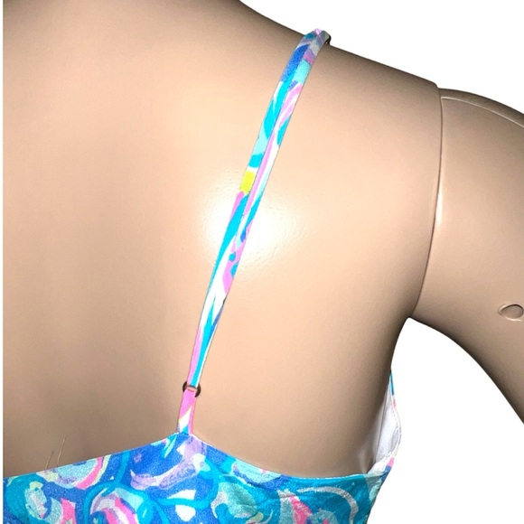 𝐋𝐈𝐋𝐋𝐘 𝐏𝐔𝐋𝐈𝐓𝐙𝐄𝐑 | SILK RUFFLE HEM COLORFUL DRESS - Picture 4 of 9